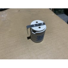 Ceramic lamp holder for E-27 lamps with side mounting